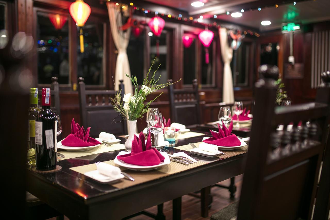 Halong Majestic Legend Cruise Hotel Hạ Long-öböl Kültér fotó