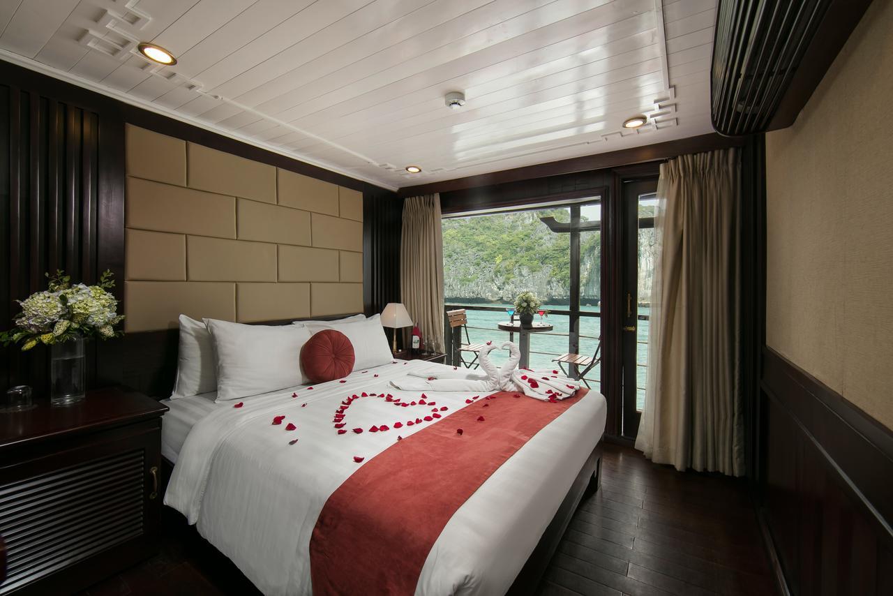 Halong Majestic Legend Cruise Hotel Hạ Long-öböl Kültér fotó
