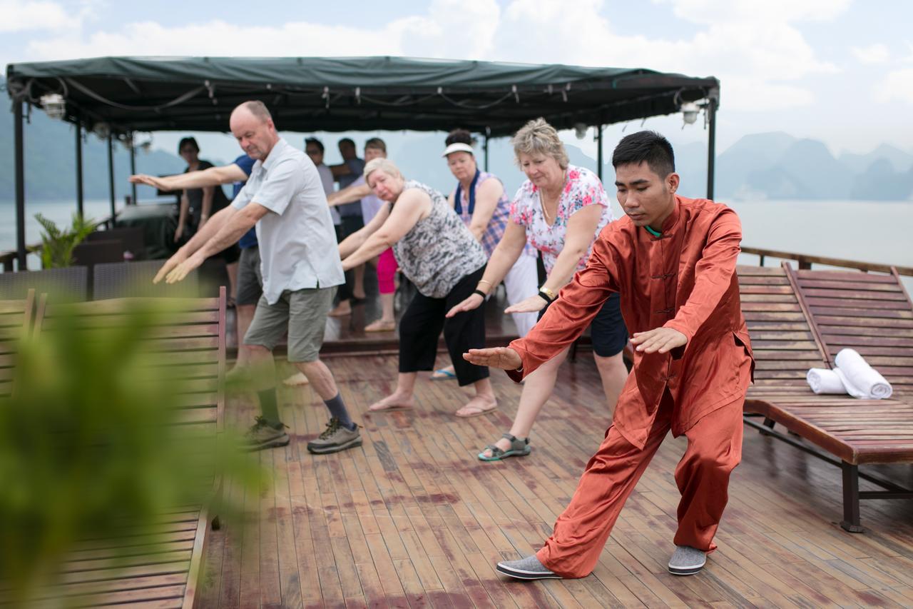 Halong Majestic Legend Cruise Hotel Hạ Long-öböl Kültér fotó