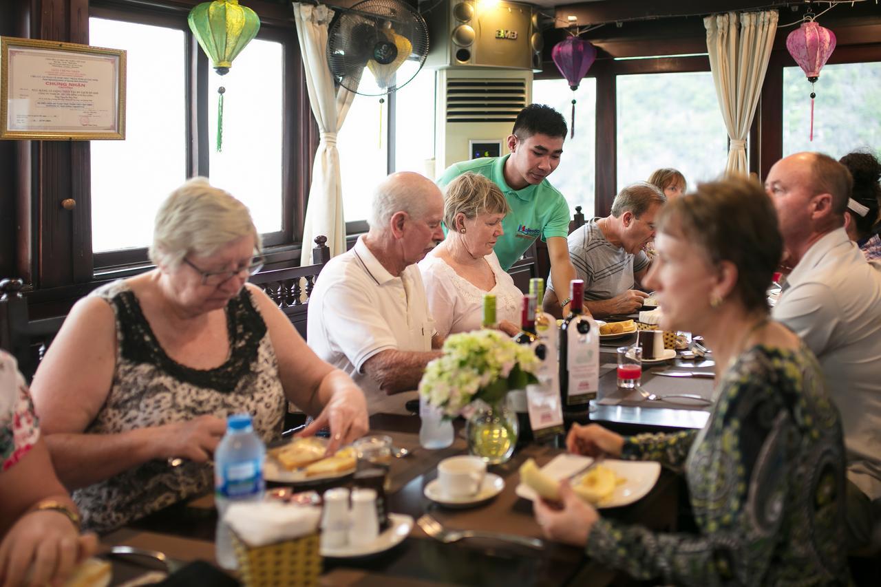 Halong Majestic Legend Cruise Hotel Hạ Long-öböl Kültér fotó