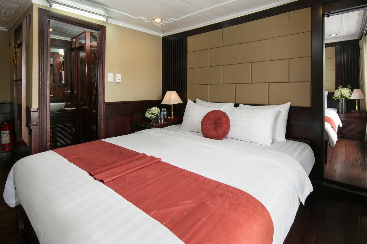 Halong Majestic Legend Cruise Hotel Hạ Long-öböl Kültér fotó
