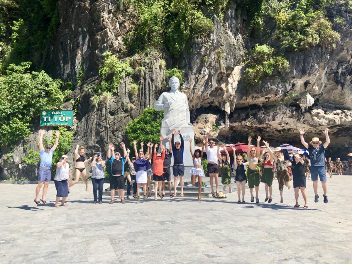 Halong Majestic Legend Cruise Hotel Hạ Long-öböl Kültér fotó